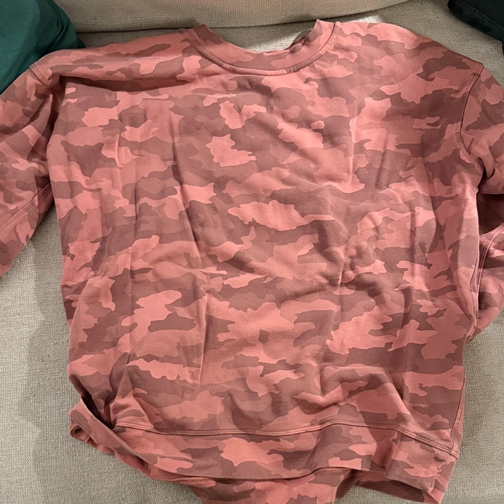 Women’s Lululemon Pink Camo Sweatshirt